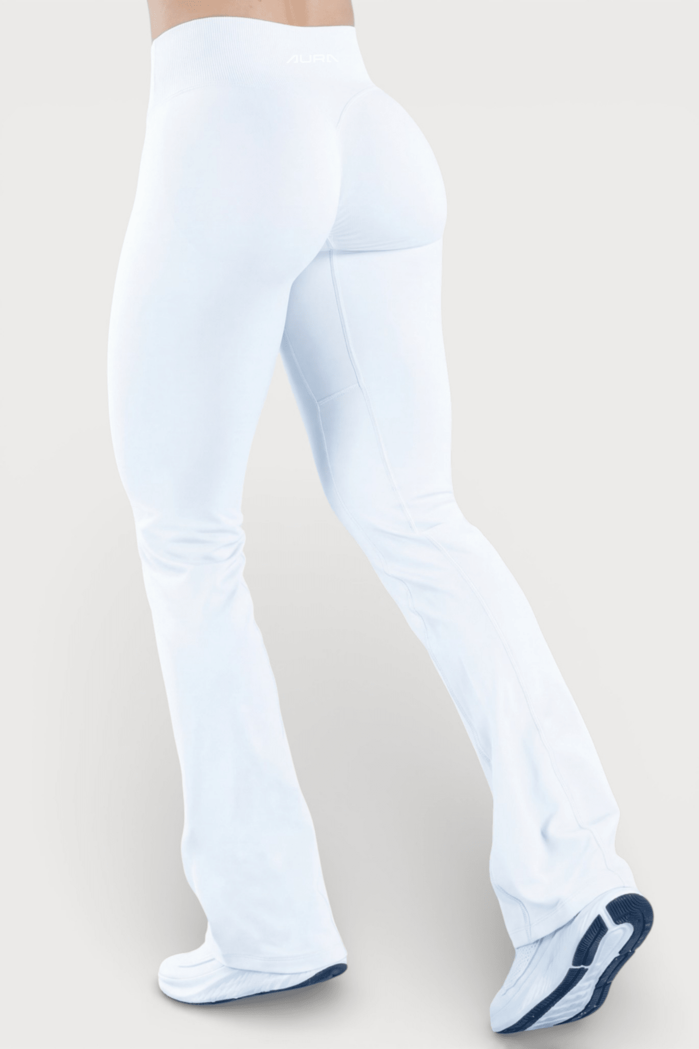 Aure Core Flare Pants